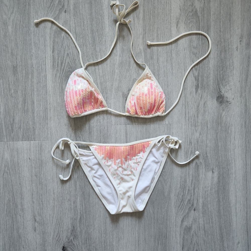 Victoria's Secret bikini